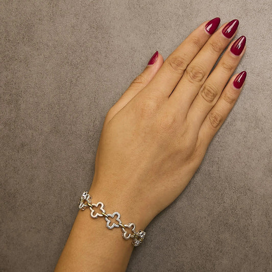 .925 Two-tone Sterling Silver 1/10 Cttw Natural Round Diamond Fashion Tennis Bracelet (I-J Color, I1-I2 Clarity) - 7"