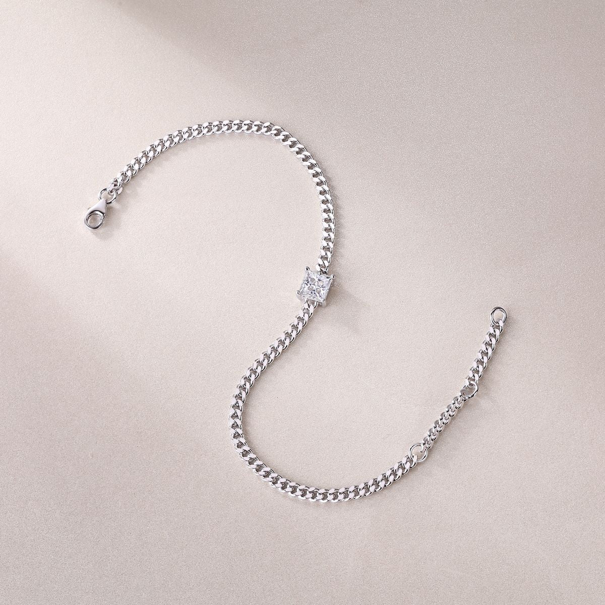 Resolute Moissanite Bangle — S925 Sterling Silver & Platinum-Plated