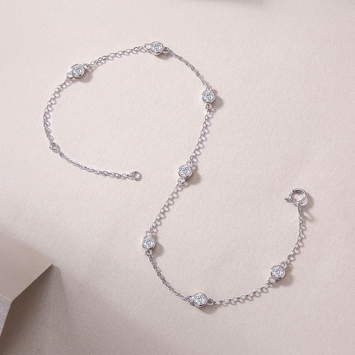 Dynamic Bubble Moissanite Bangle — S925 Sterling Silver & Platinum-Plated