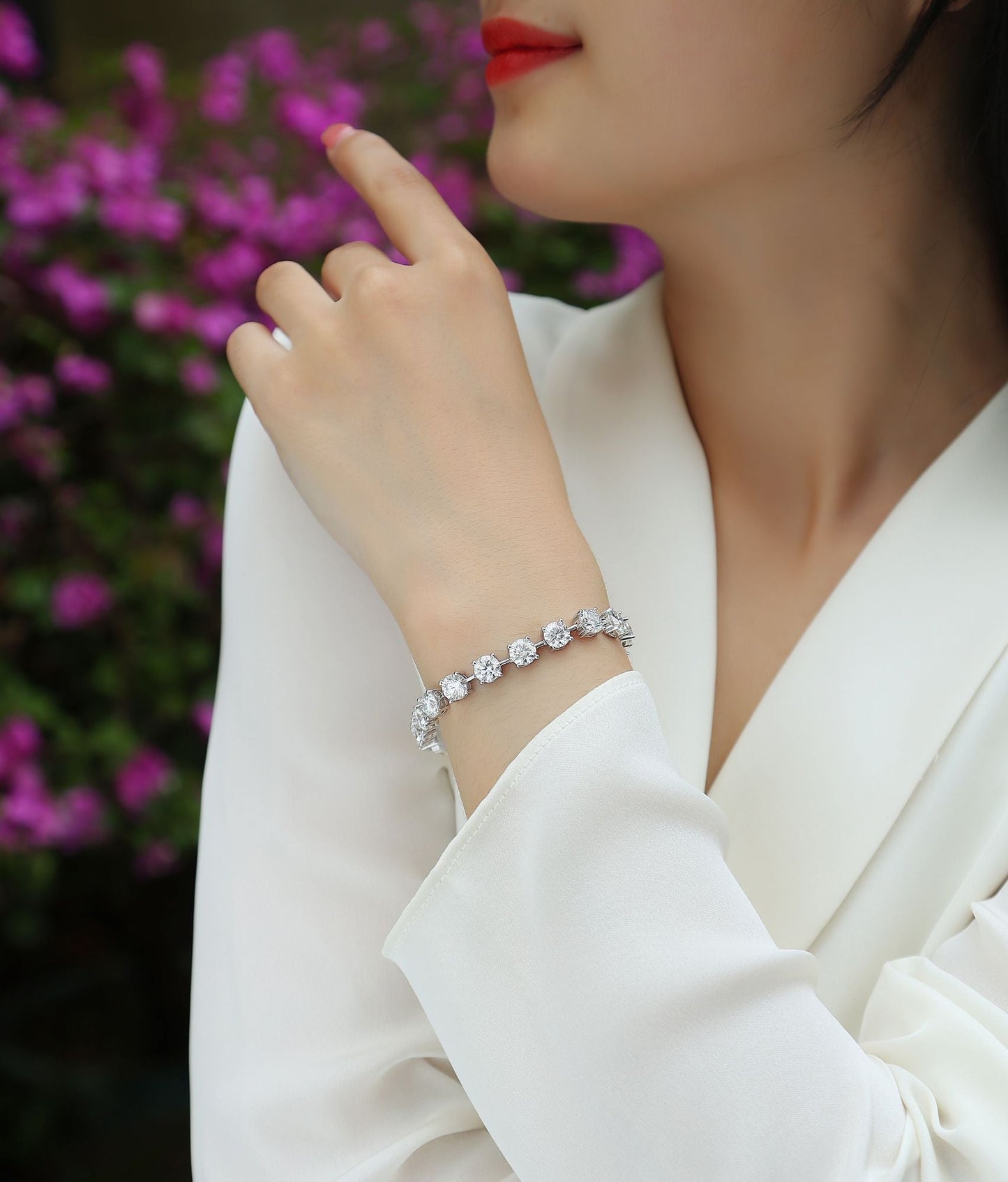 Time & Elegance Moissanite Bangle — S925 Sterling Silver & Platinum-Plated