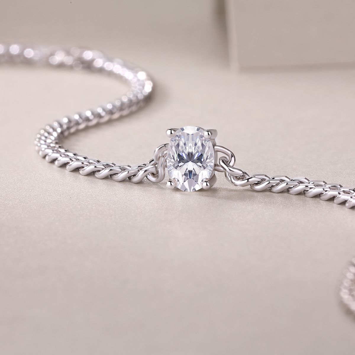 Breakthrough Moissanite Bangle — S925 Sterling Silver & Platinum-Plated