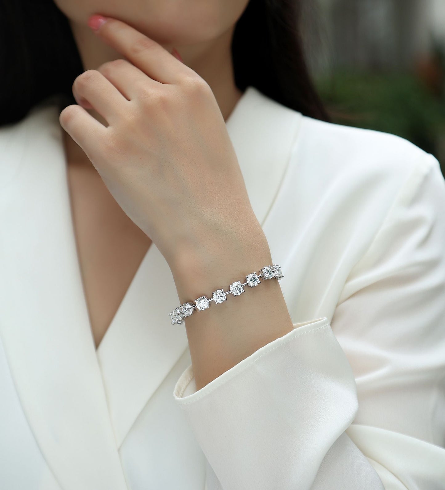 Time & Elegance Moissanite Bangle — S925 Sterling Silver & Platinum-Plated